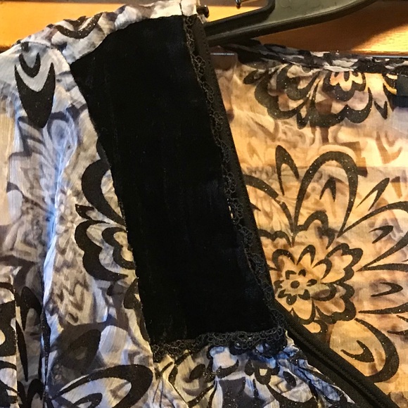 E by ECI Black and Grey Top - Picture 6 of 16